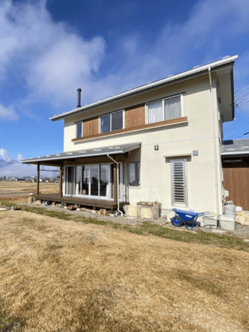 北アルプスの絶景を活かした移住家族のこだわりの家