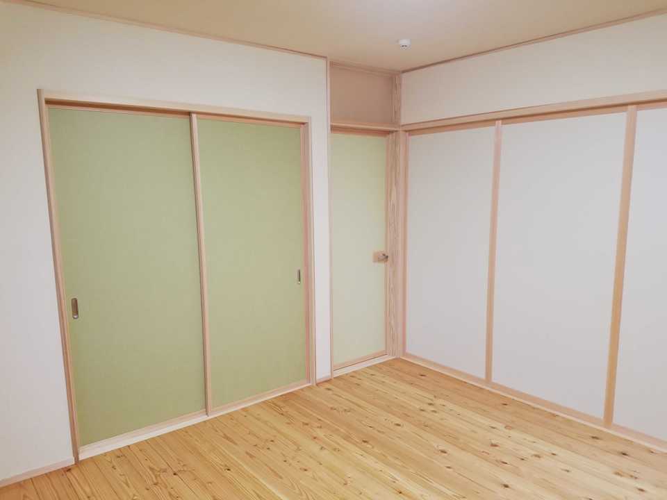 内部建具吊り込みました！