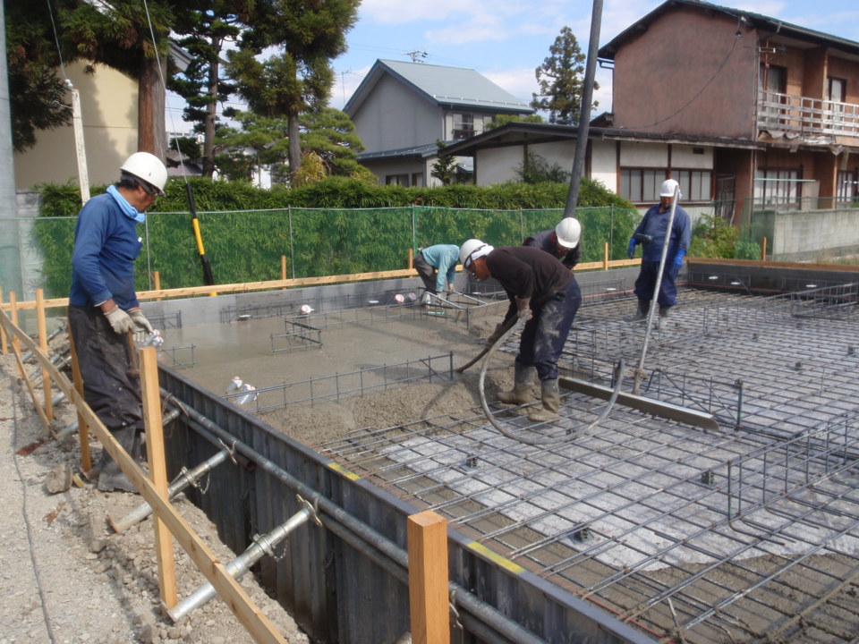 基礎工事－土間コンクリート打設－