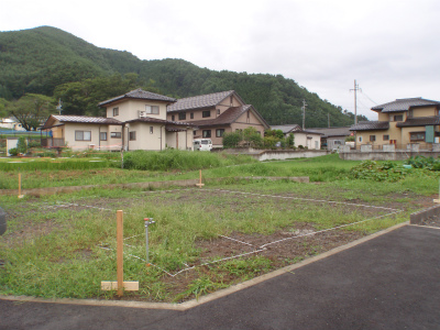 【地縄張り】