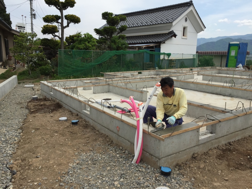 基礎の天端ならし