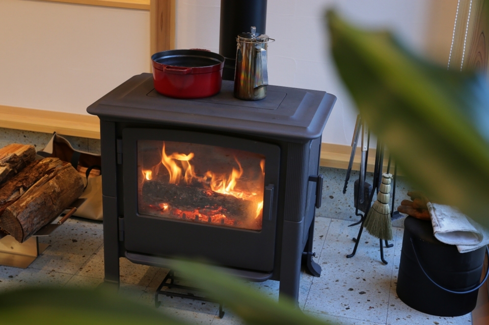 【学ぶ、信州の家。】徹底解説！薪ストーブでつくる、あたたかい暮らし｜12/20