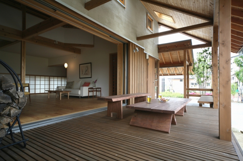 木造住宅の特徴とは?メリット・デメリットや実例を4選ご紹介 木造住宅のメリット・デメリットは?耐用年数や耐震性についても解説 長野県・信州への ...