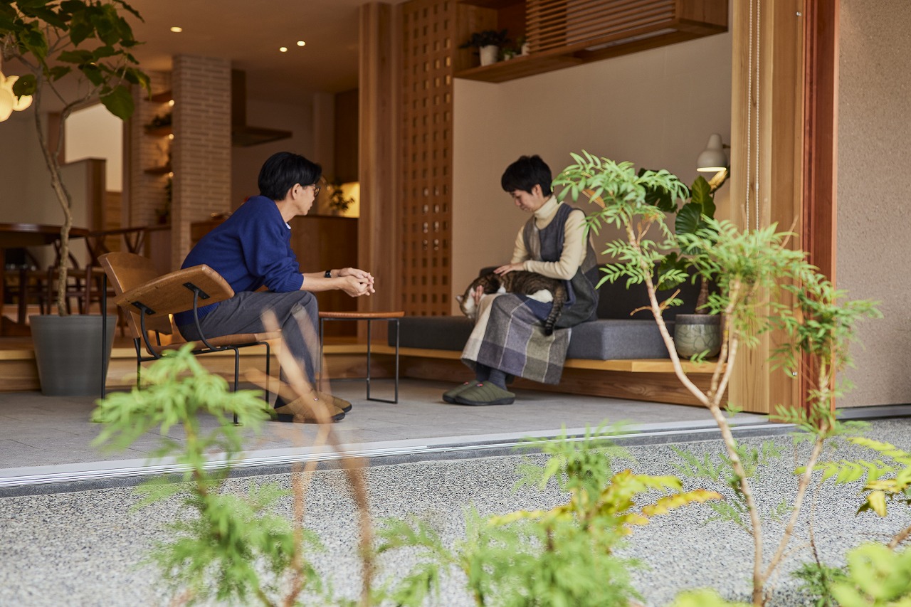 南展の土間サロン