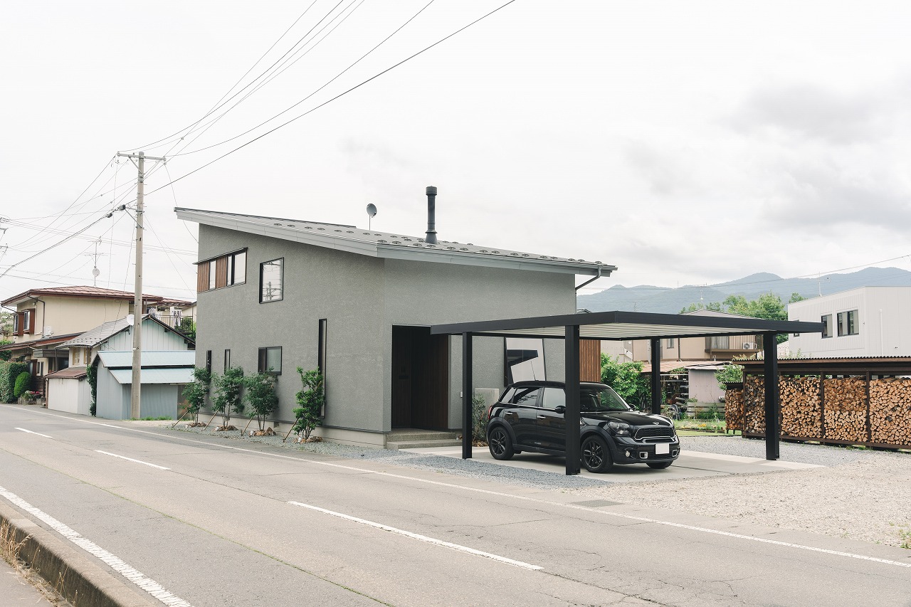 片流れ屋根の外観