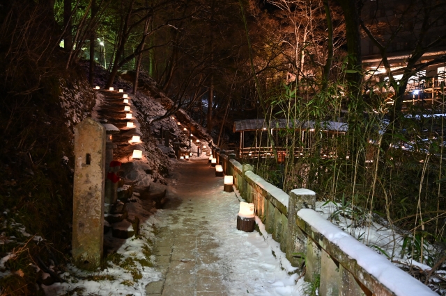 鹿教湯温泉の灯篭