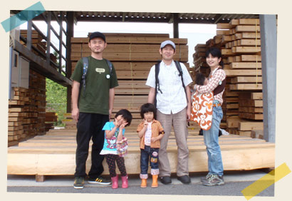 木が決まったら名前を書き、写真撮影