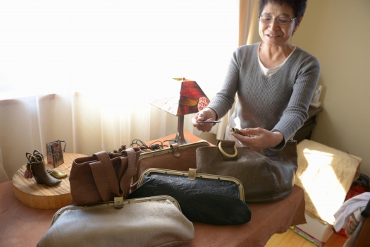 奥様手作りとは思えない、上質な皮のバック